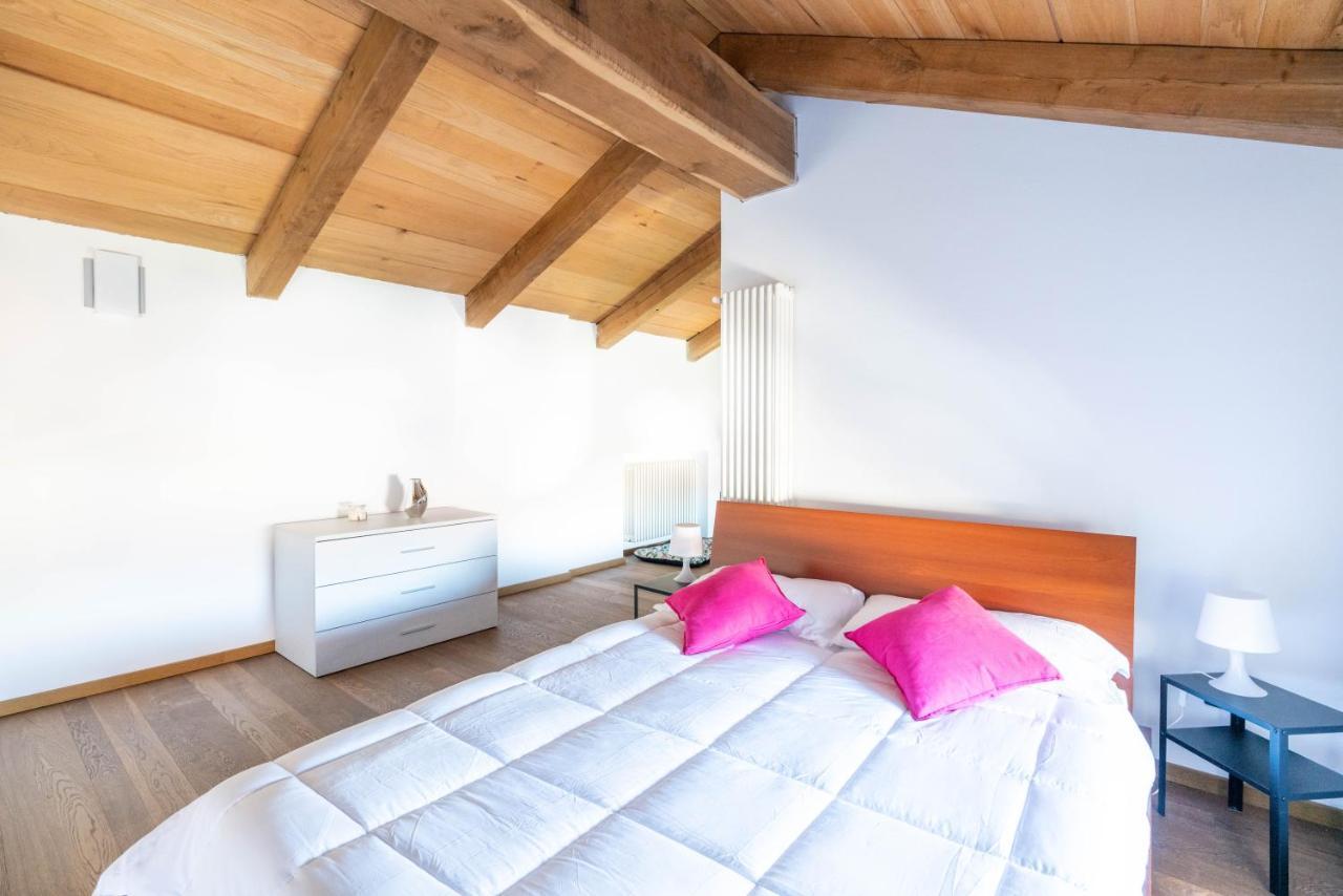 Appartement La Finestra Sulle Langhe - M3Langhe à Cherasco Extérieur photo