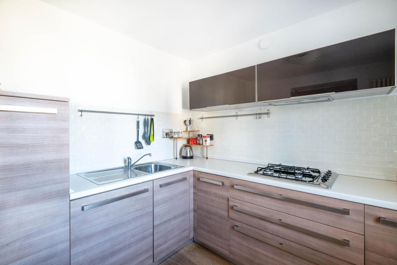 Appartement La Finestra Sulle Langhe - M3Langhe à Cherasco Extérieur photo