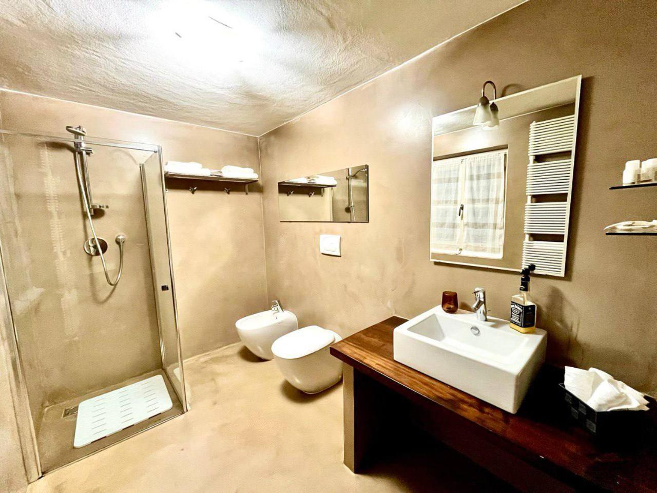 Appartement La Finestra Sulle Langhe - M3Langhe à Cherasco Extérieur photo