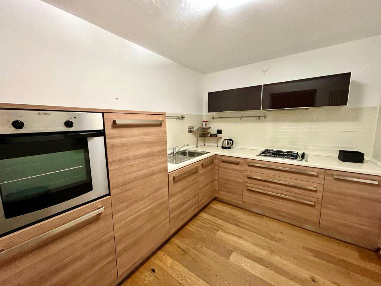 Appartement La Finestra Sulle Langhe - M3Langhe à Cherasco Extérieur photo
