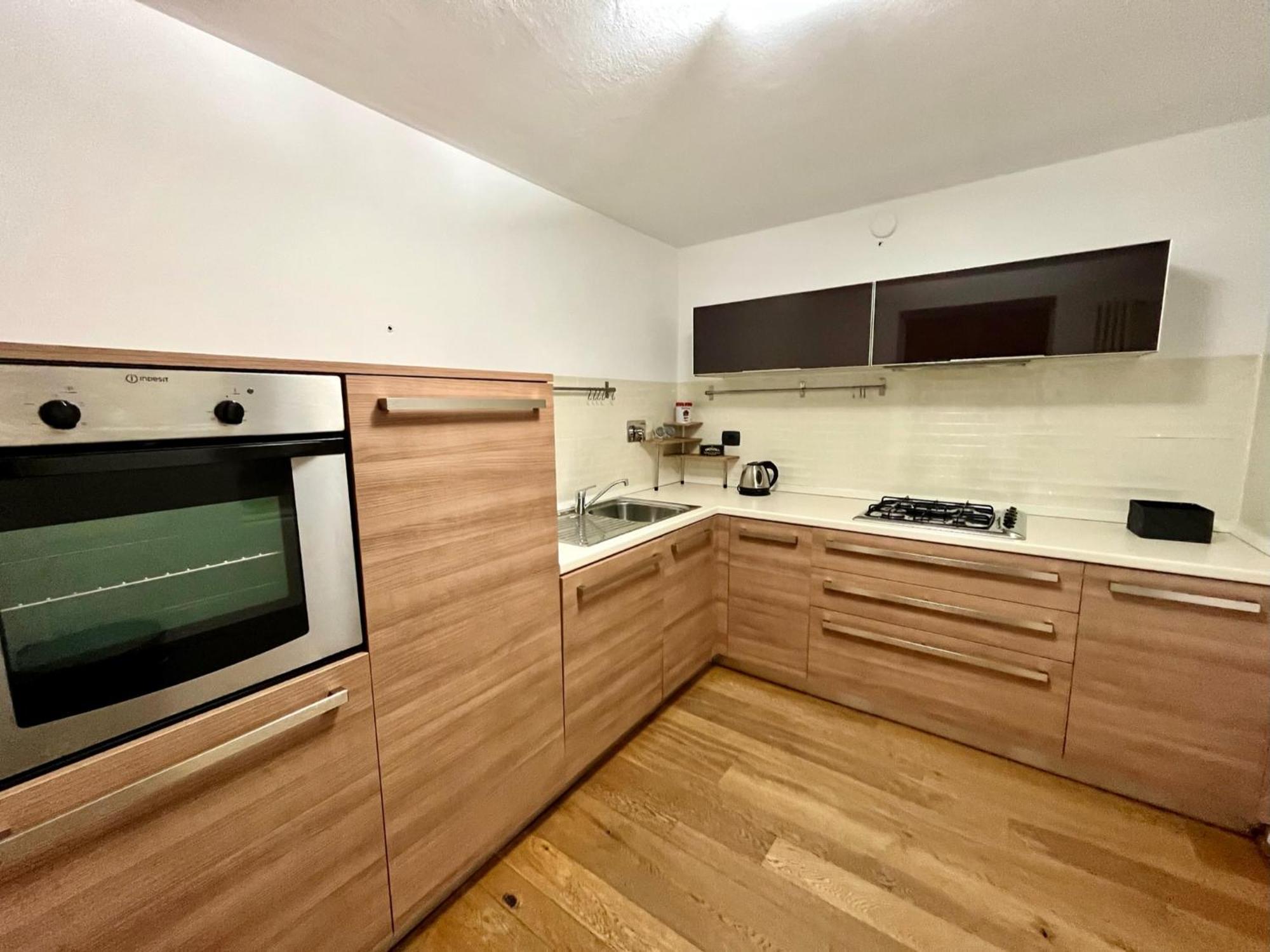 Appartement La Finestra Sulle Langhe - M3Langhe à Cherasco Extérieur photo